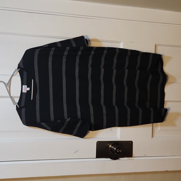 LulaRoe Black Irma Top - Picture 1 of 3